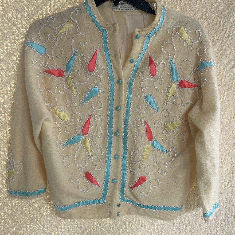 Vintage Ivory Embroidered Button-Front Cardigan with Pastel Accents